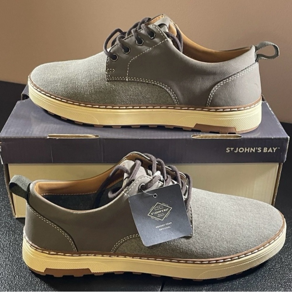 NWT St. John's Bay Men's Gray Canvas Derbys